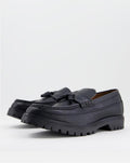RIVER ISLAND